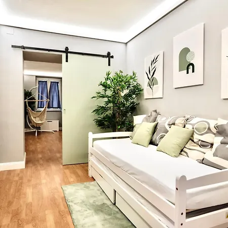 21, Apartment, Deluxe * סורנטו